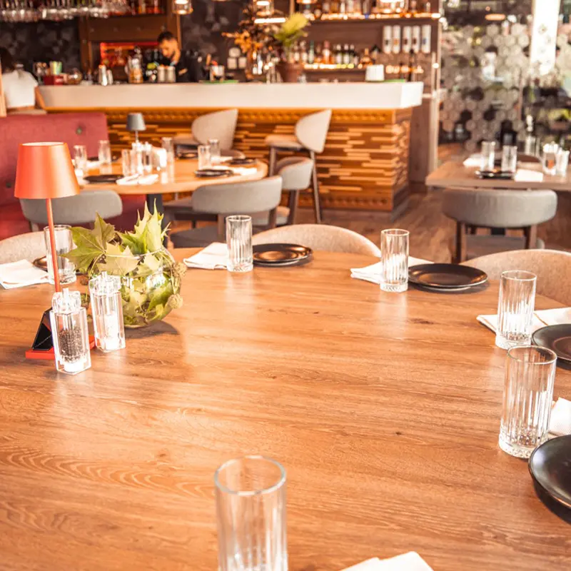 Restaurant nuntă Sibiu – JAR S Steak Spritz